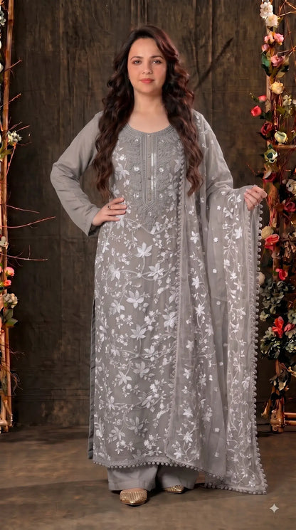 Pakistani Designer Soft Grey Soft Chiffon Suit with Elegant Applique Floral Work & Graceful Dupatta