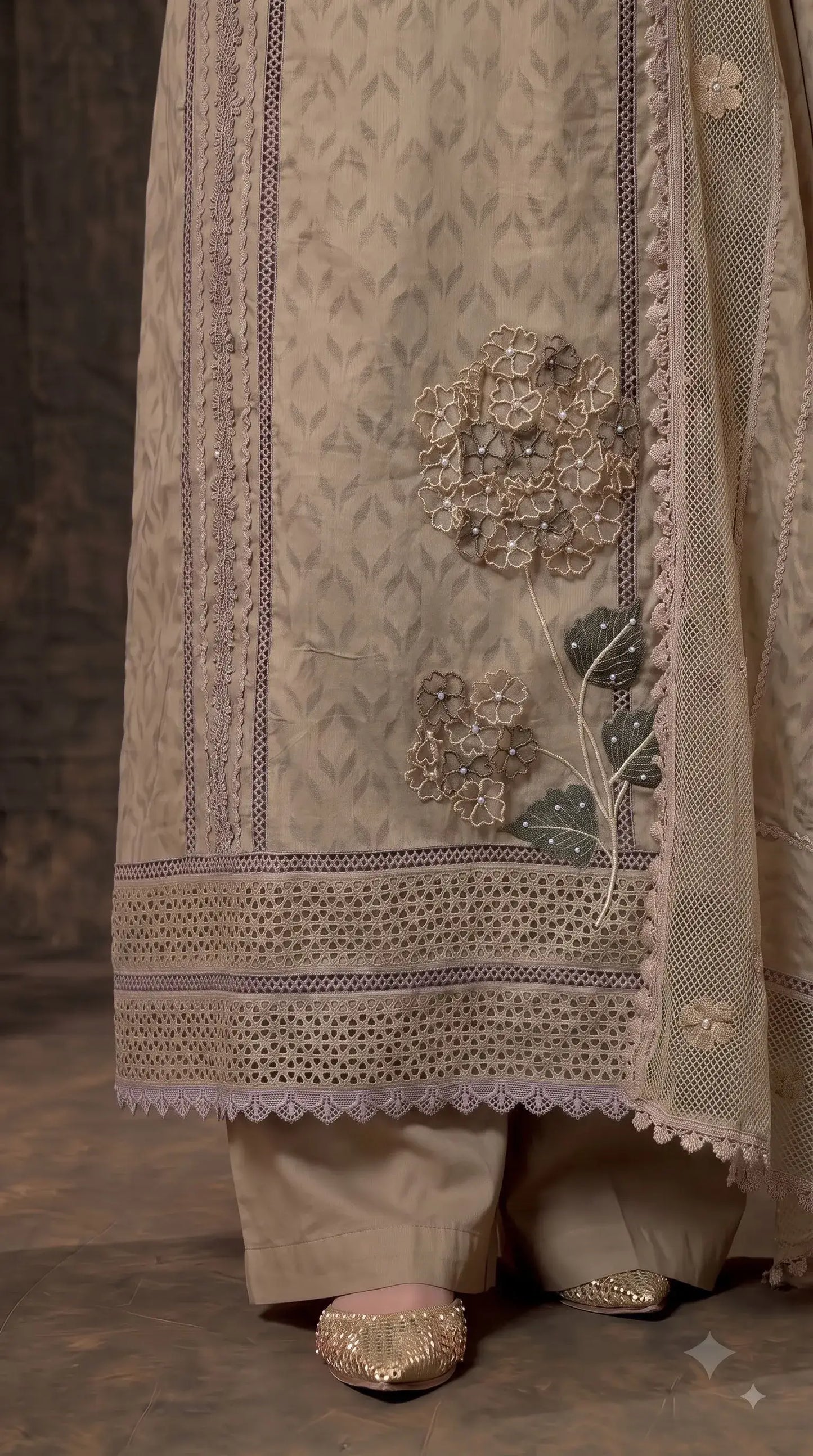 Premium Mul Designer Elegant Taupe Soft-Fabric Suit